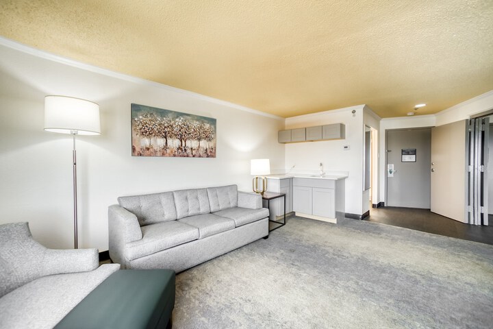 Room 21 of 54