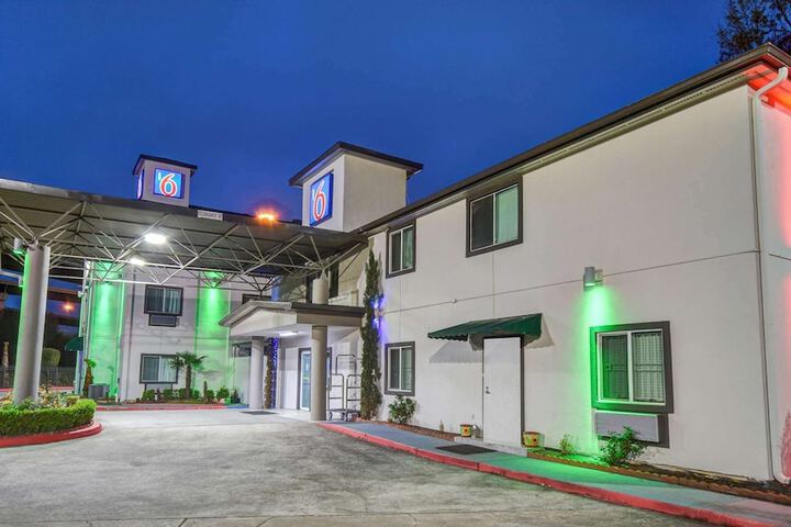 Hotel 4 of 47
