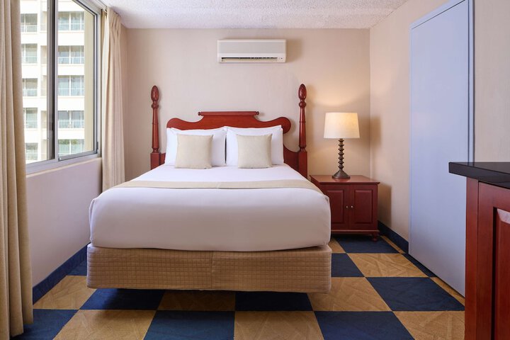 Room 26 of 28