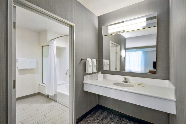 Room 41 of 63