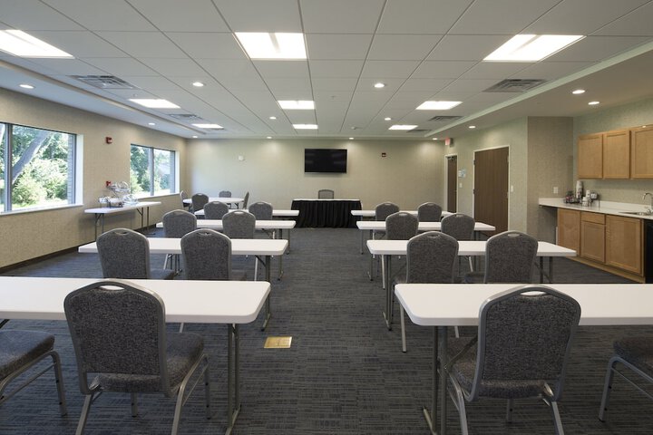 Holiday Inn Express & Suites Michigan City by IHG