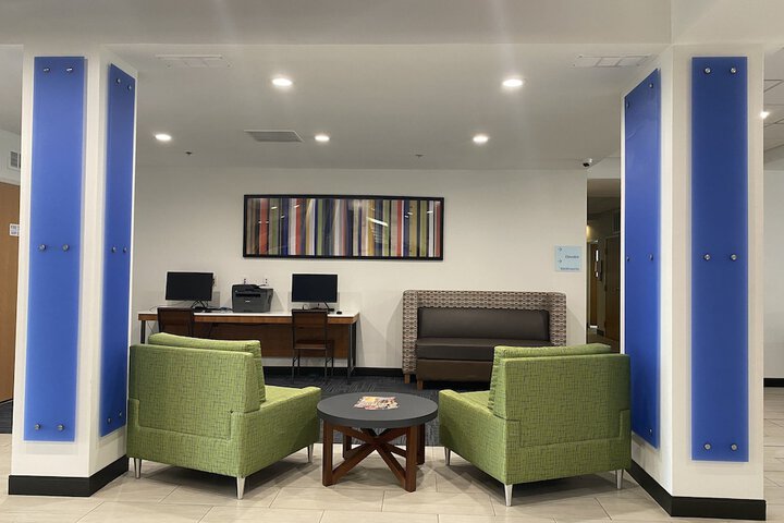 Hotel 3 of 64