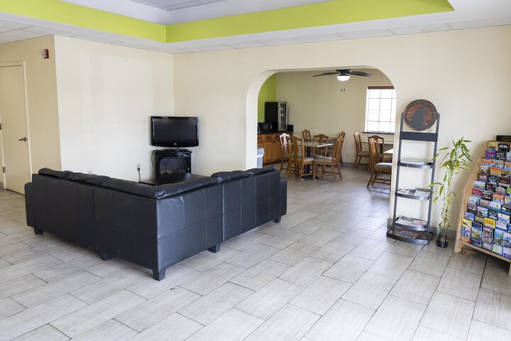 Ocean Breeze Inn