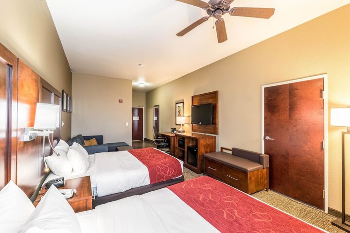 Room 22 of 40