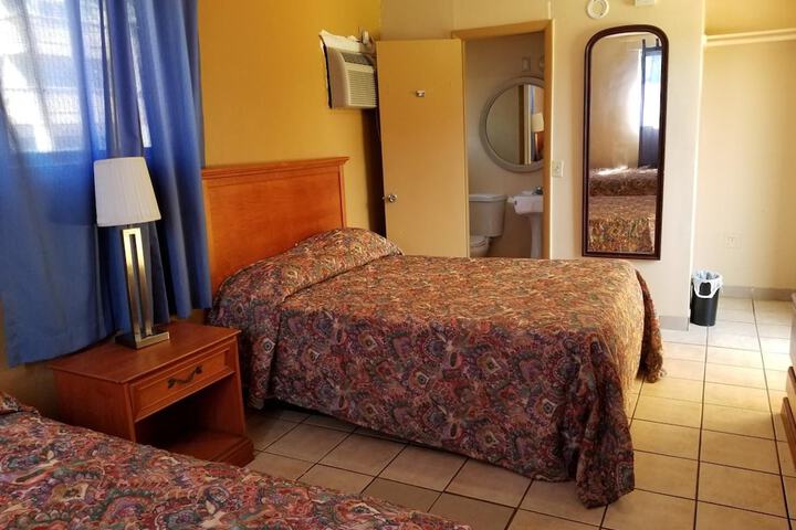Room 22 of 28