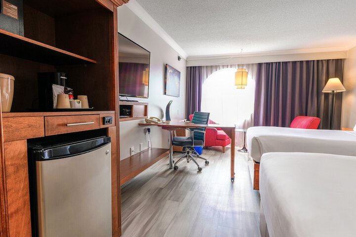 Room 17 of 47
