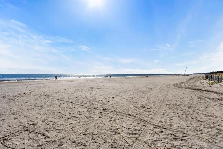 Hilton Head Beach & Tennis A142