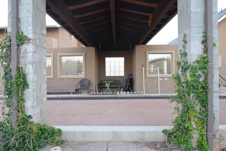 Tacit Shadow Resort Paradise Deluxe Suite Gym, Coffee Bar, Hot-Tub, Free Laundry, Food Available