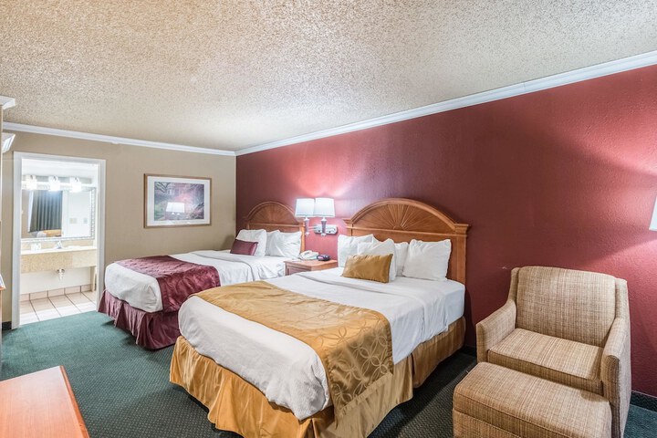Room 18 of 51