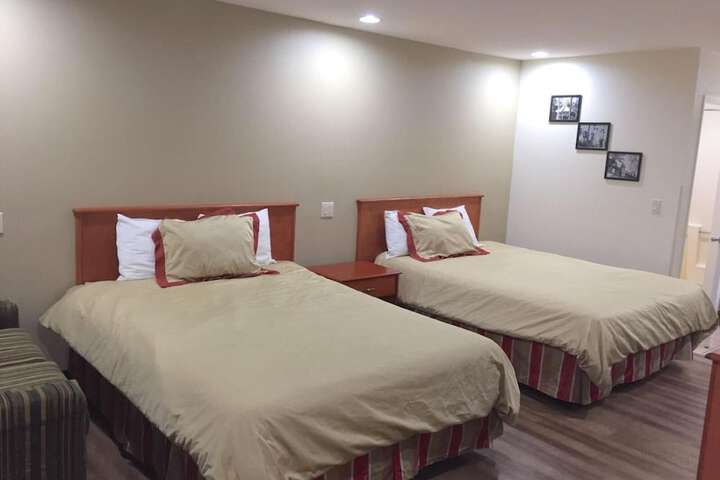 Room 30 of 38
