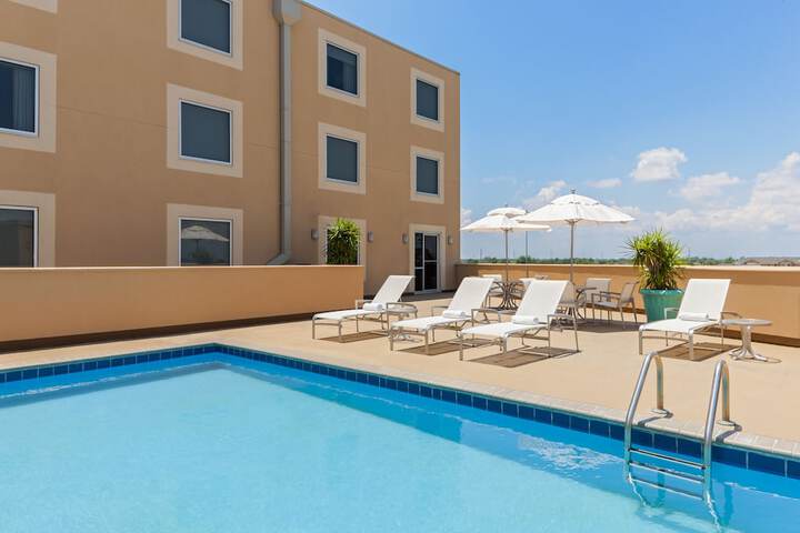 Pool 3 of 19