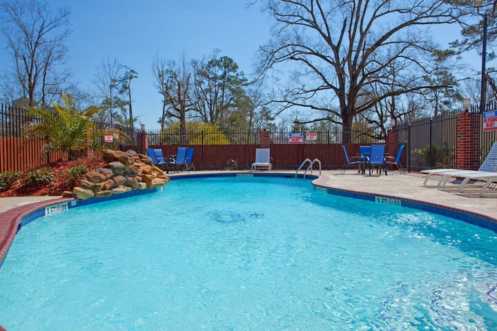 Pool 11 of 57
