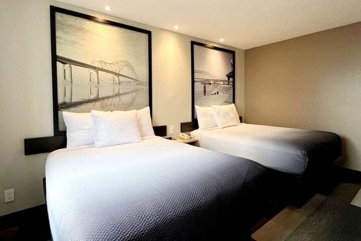 Room 7 of 19