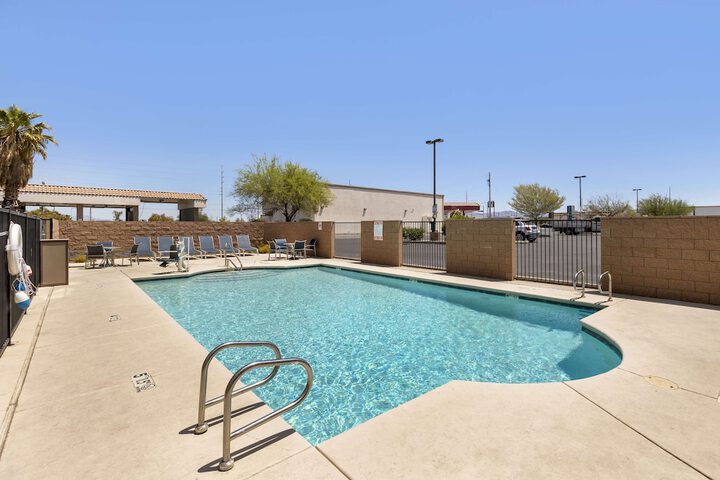 Best Western Plus Henderson Hotel