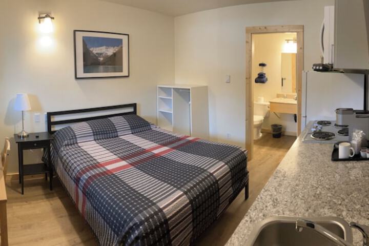 Room 6 of 19