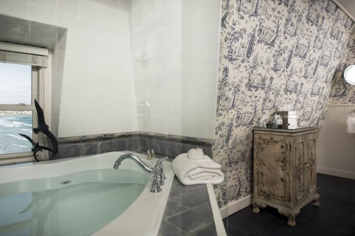 The Chanler at Cliff Walk