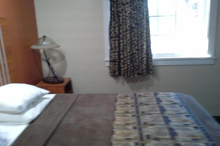 Economy Inn Tonawanda