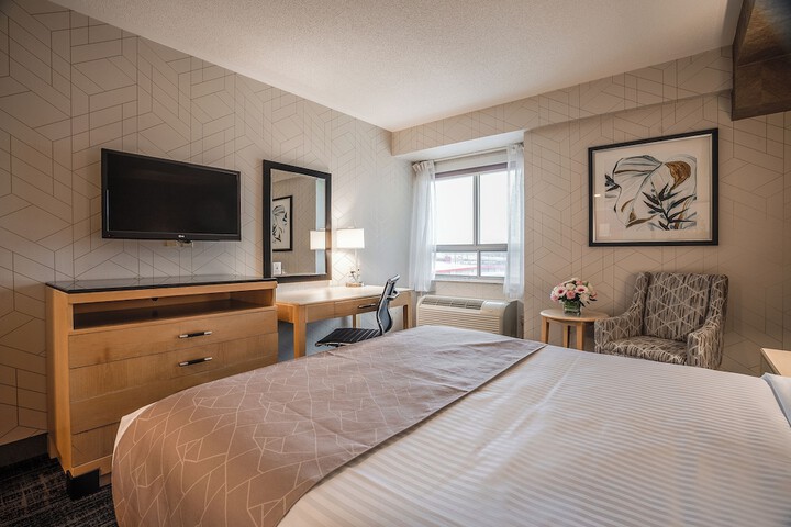 Room 70 of 84