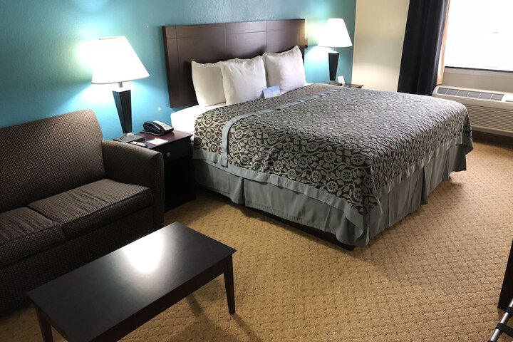 Room 10 of 23