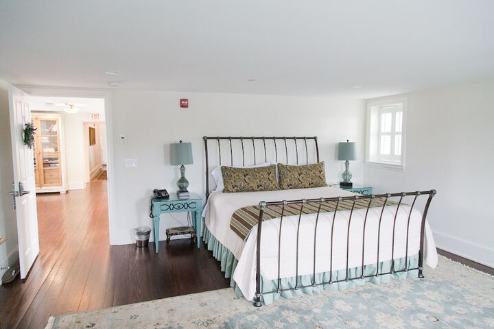 Inn at Evergreen