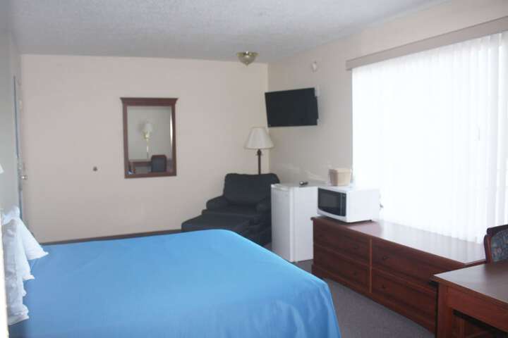 Room 9 of 28