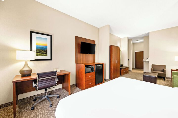 Room 33 of 58
