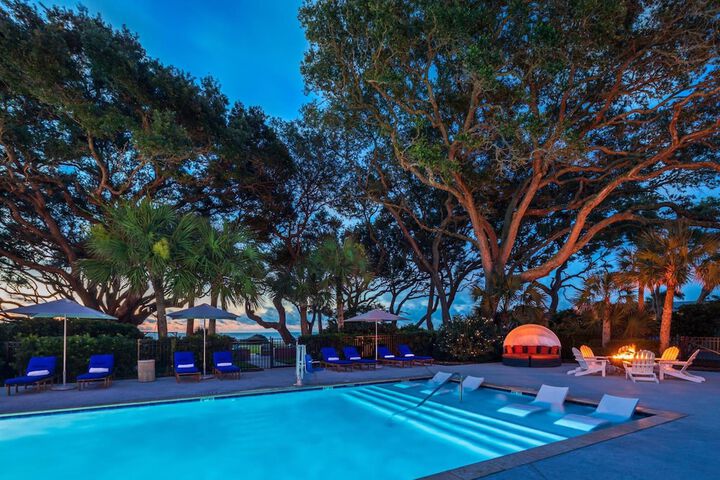 The Beachview Club