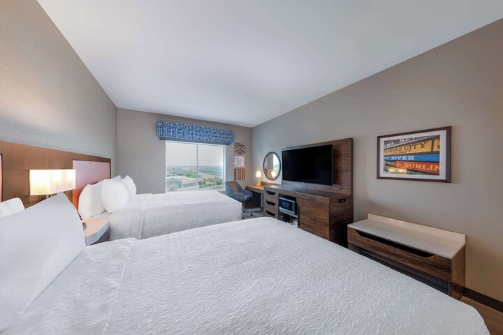 Room 18 of 36