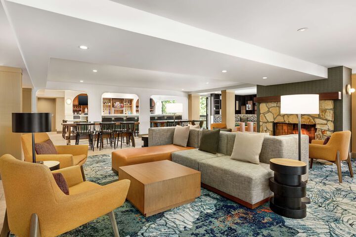 Hotel Interior 17 of 100