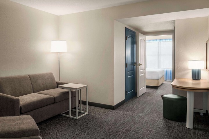 Room 13 of 26