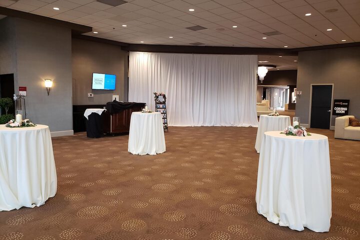 DoubleTree by Hilton Hotel Bloomington