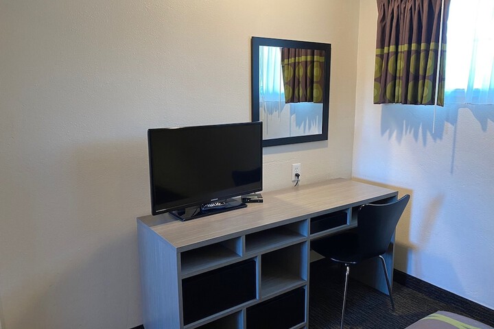 Room 14 of 29