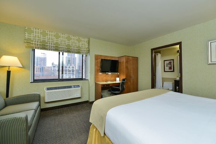 Room 15 of 29