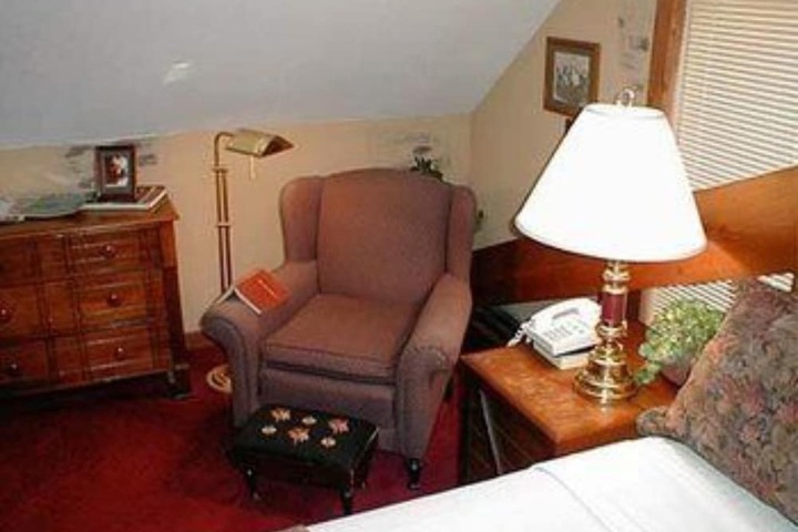 Room 13 of 48