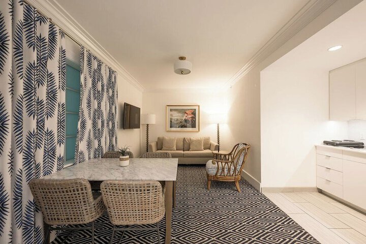 Room 54 of 119