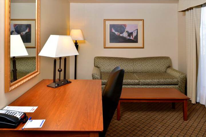 Room 41 of 60