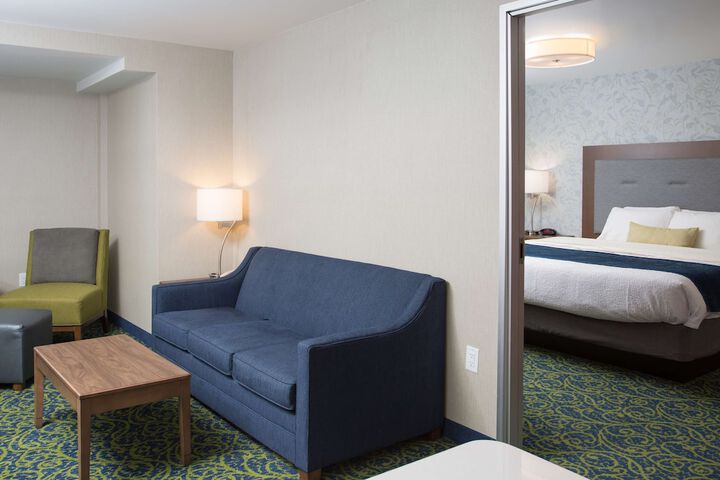 Room 27 of 52