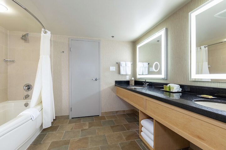 Room 80 of 149