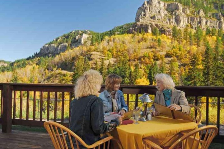 Spearfish Canyon Lodge