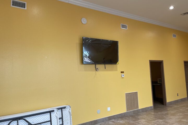 Ballroom/Hall 89 of 94