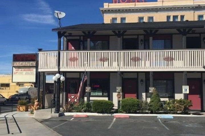Hotel 6 of 23