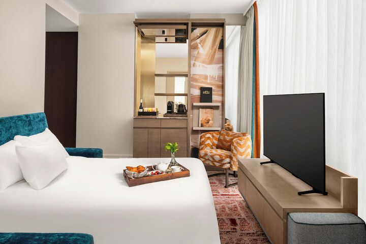 Sofitel Montreal Golden Mile