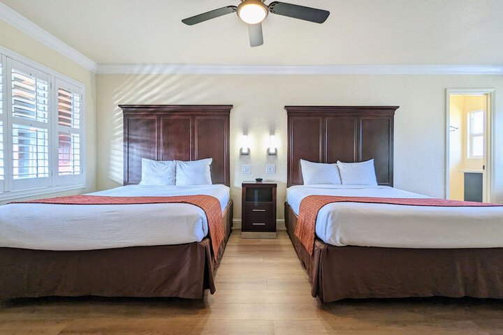 Room 17 of 32