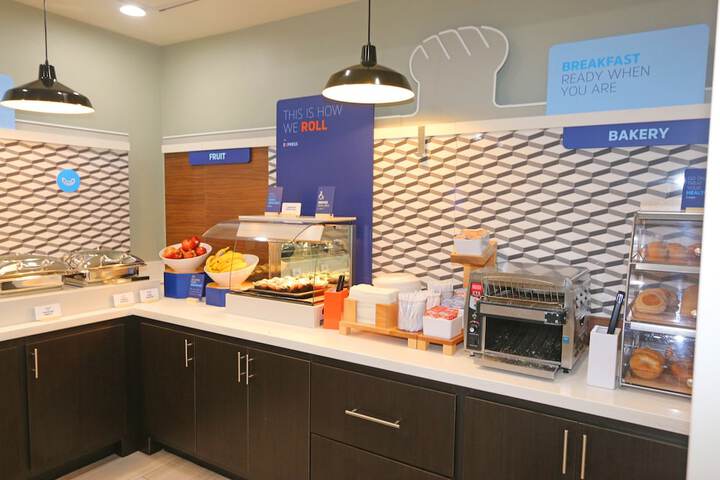Holiday Inn Express Hotel & Suites South Padre Island by IHG