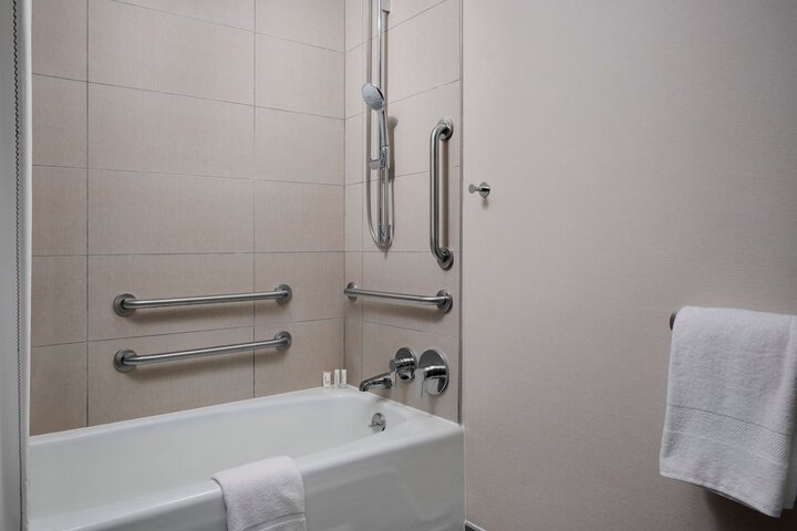 Room 15 of 49