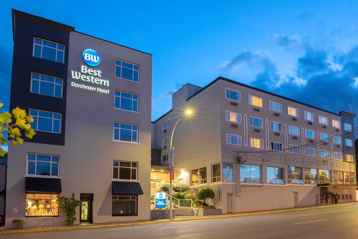 Hotel 2 of 67
