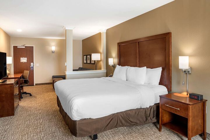 Room 18 of 46