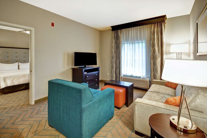 Room 33 of 58