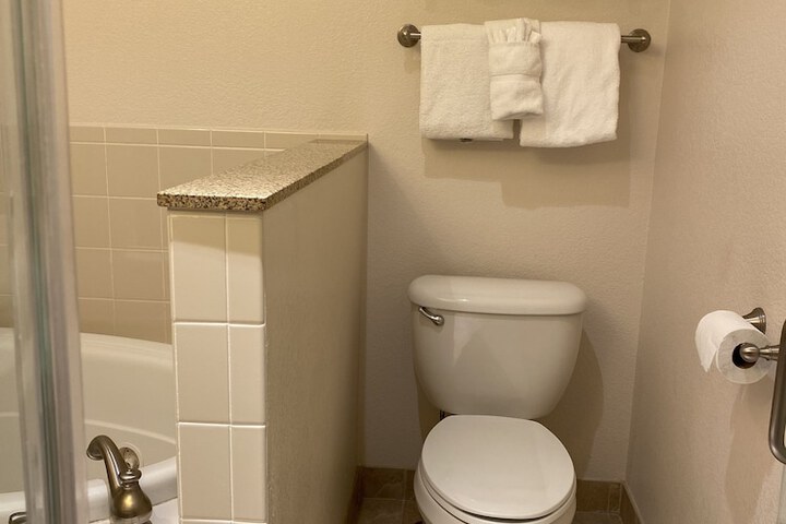 Room 26 of 41