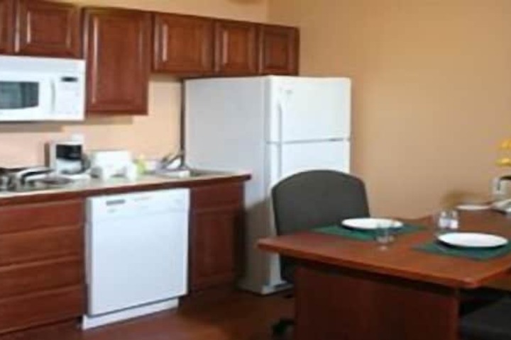 GrandStay Residential Suites Hotel